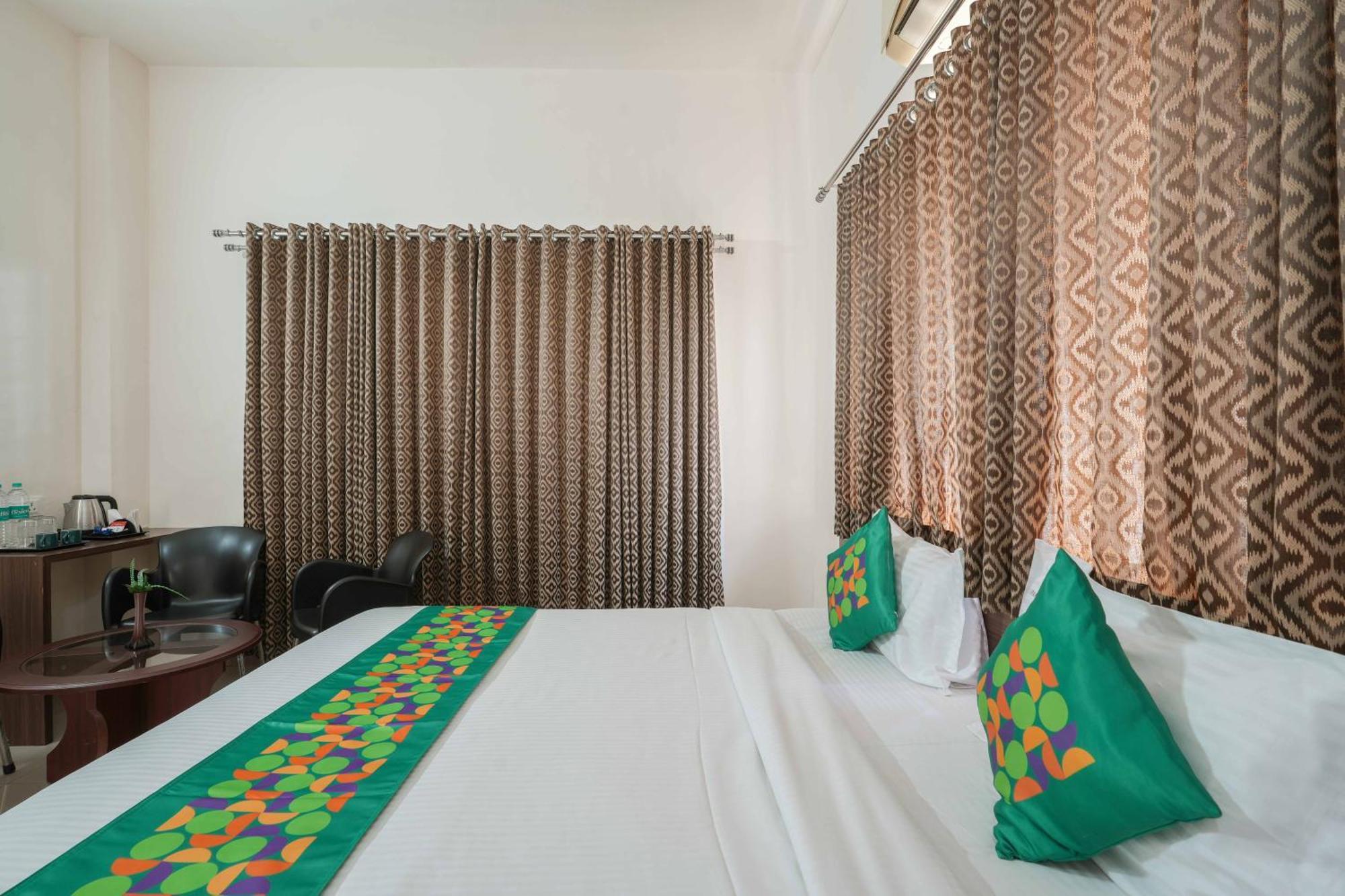 Treebo Pappilon Palace - Pvs Circle Mangalore Buitenkant foto