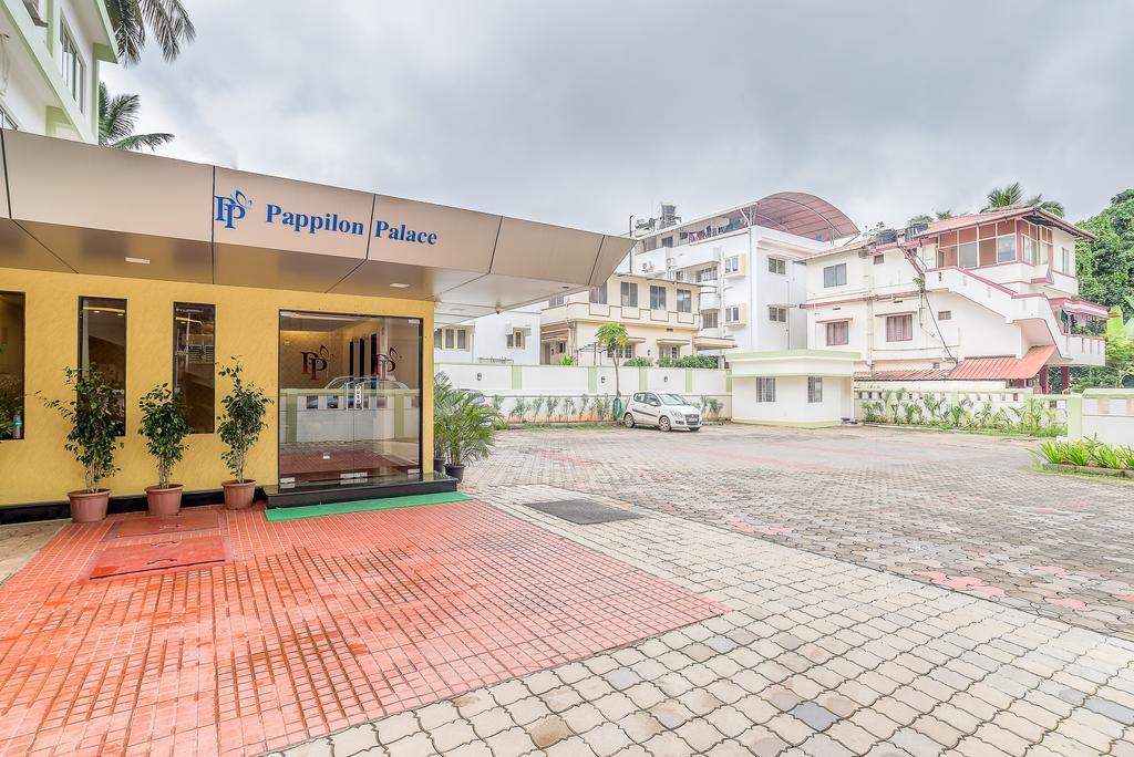 Treebo Pappilon Palace - Pvs Circle Mangalore Buitenkant foto