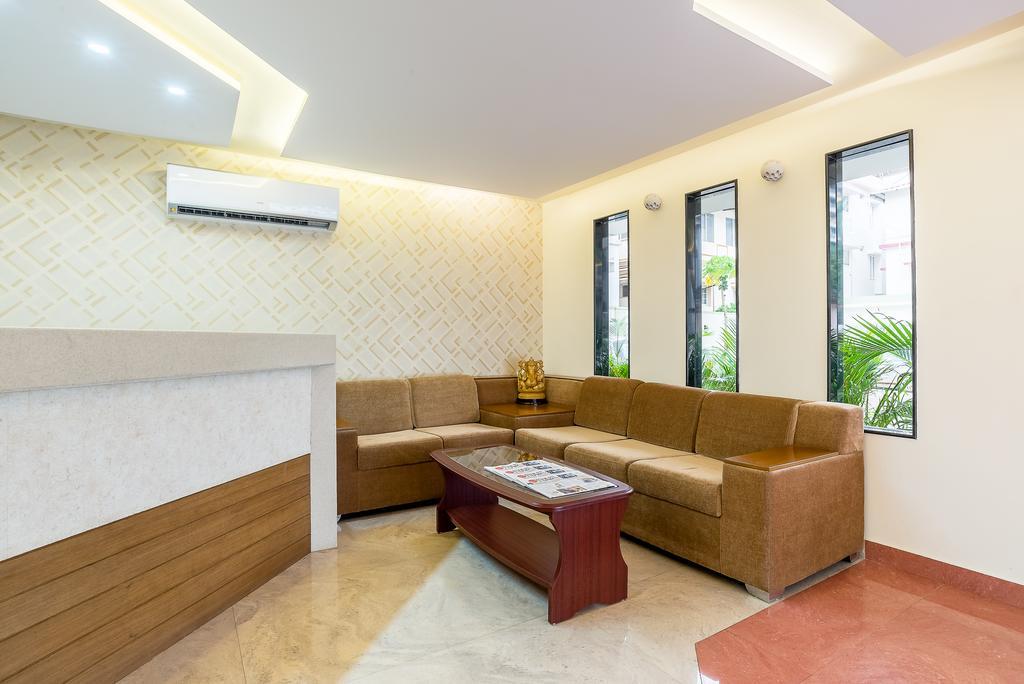 Treebo Pappilon Palace - Pvs Circle Mangalore Buitenkant foto